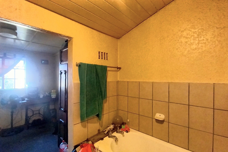 6 Bedroom Property for Sale in Ruyterwacht Western Cape